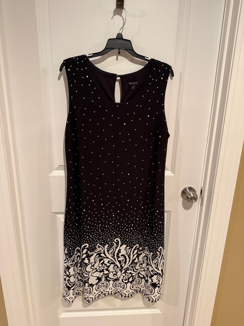 Sami & Jo Black and White Sleeveless Midi Dress